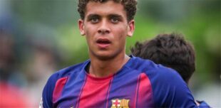صورة للاعب حمزة عبد الكريم بقميص منتخب مصر