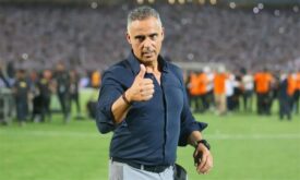 المدرب البرتغالي جوزيه جوميز يوقع عقد تدريب نادي الخليج السعودي