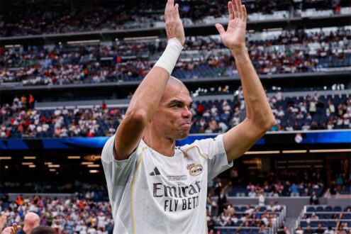 بيبي مدافع ريال مدريد السابق