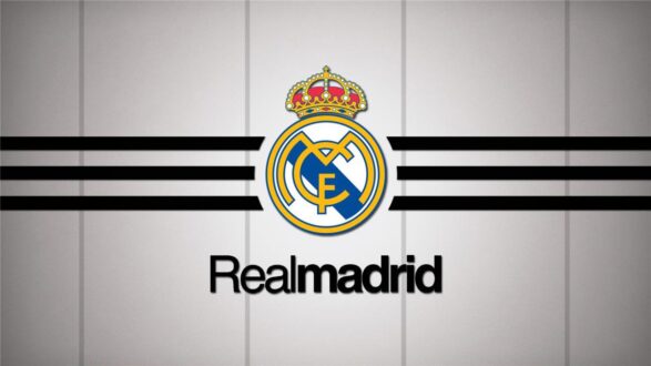 برناردو سيلفا يرتدي قميص ريال مدريد