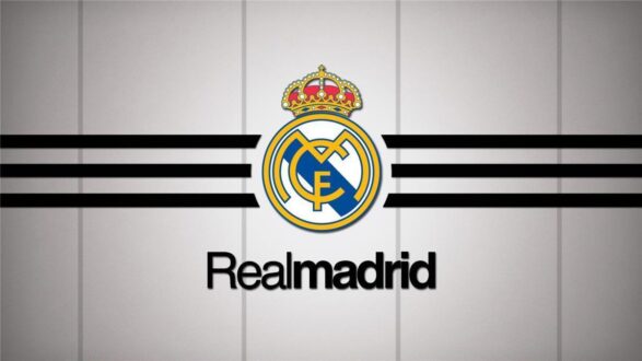 صورة للاعب داني سيبايوس بقميص ريال مدريد