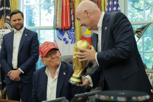 دونالد ترامب يتحدث عن كرة القدم وكأس العالم