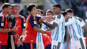لاعب الأرجنتين لياندرو باريديس في نهائي كأس العالم