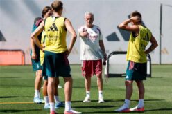 جوزيه مورينيو يقود تدريبات ريال مدريد