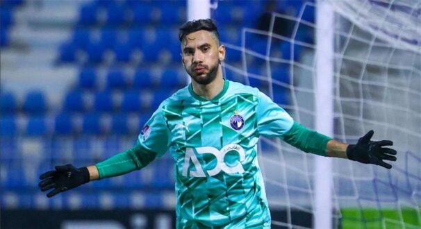 لاعب بيراميدز ناصر ماهر يشارك في تدريبات الفريق