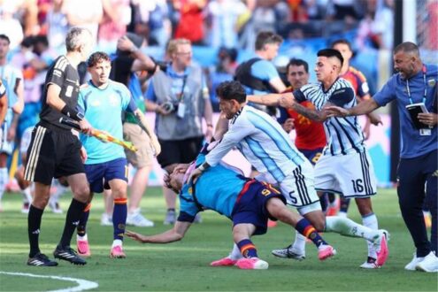 لياندرو باريديس لاعب منتخب الأرجنتين