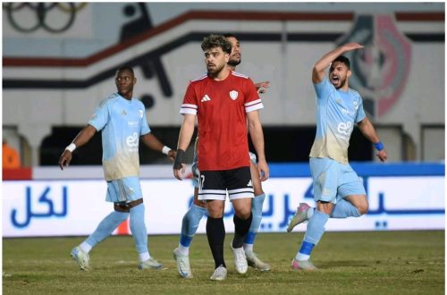 لاعب كرة القدم محمد عاطف يرتدي قميص طلائع الجيش