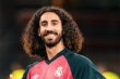 لاعب ريال مدريد مارك كوكوريلا يتحدث في مؤتمر صحفي
