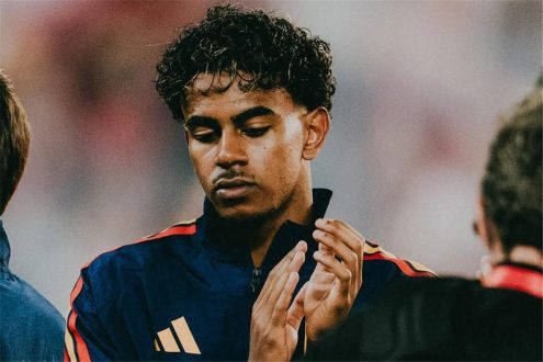 لامين يامال يحتفل بتسجيل هدف لإسبانيا في دوري الأمم الأوروبية