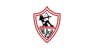 لاعبو نادي الزمالك يرتدون قمصان الفريق الجديدة مع شعار الراعي الجديد