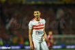 لاعب الزمالك أحمد فتوح يركض بالكرة خلال مباراة